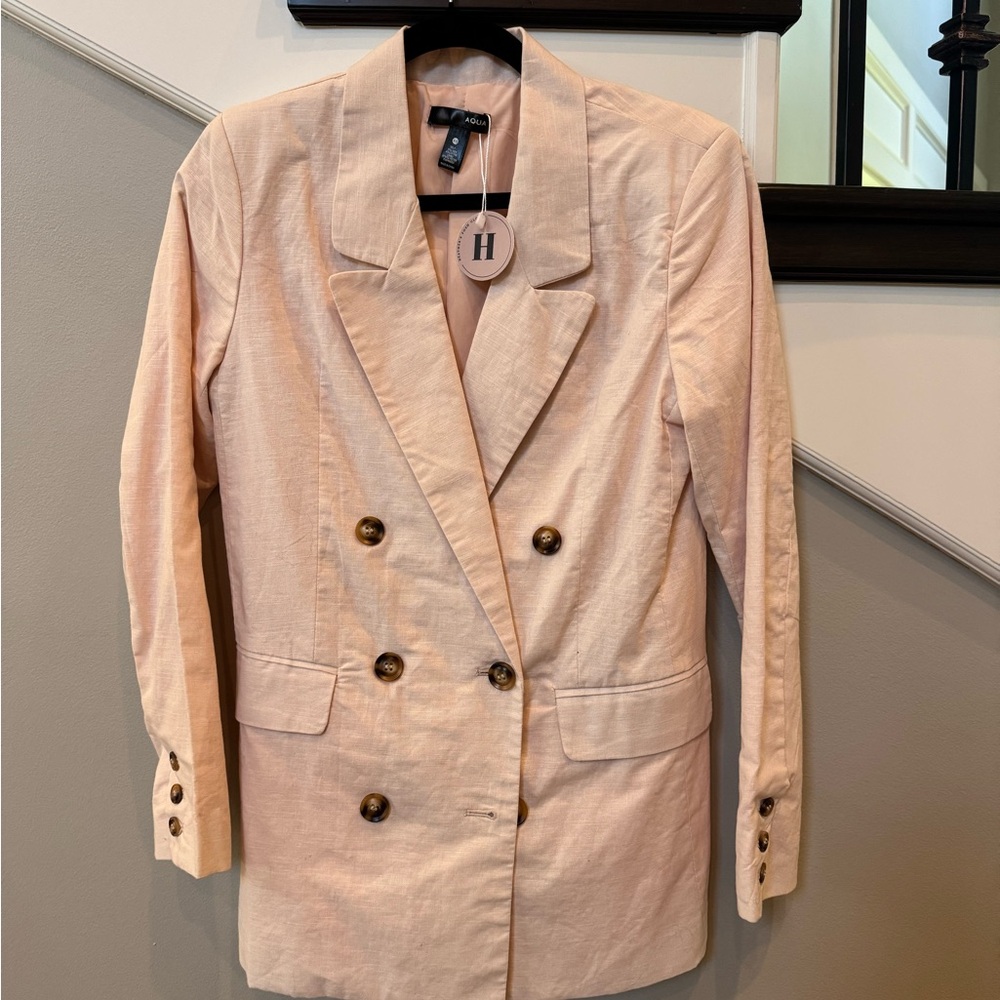 Elegant Women's Blazer in Light Pink